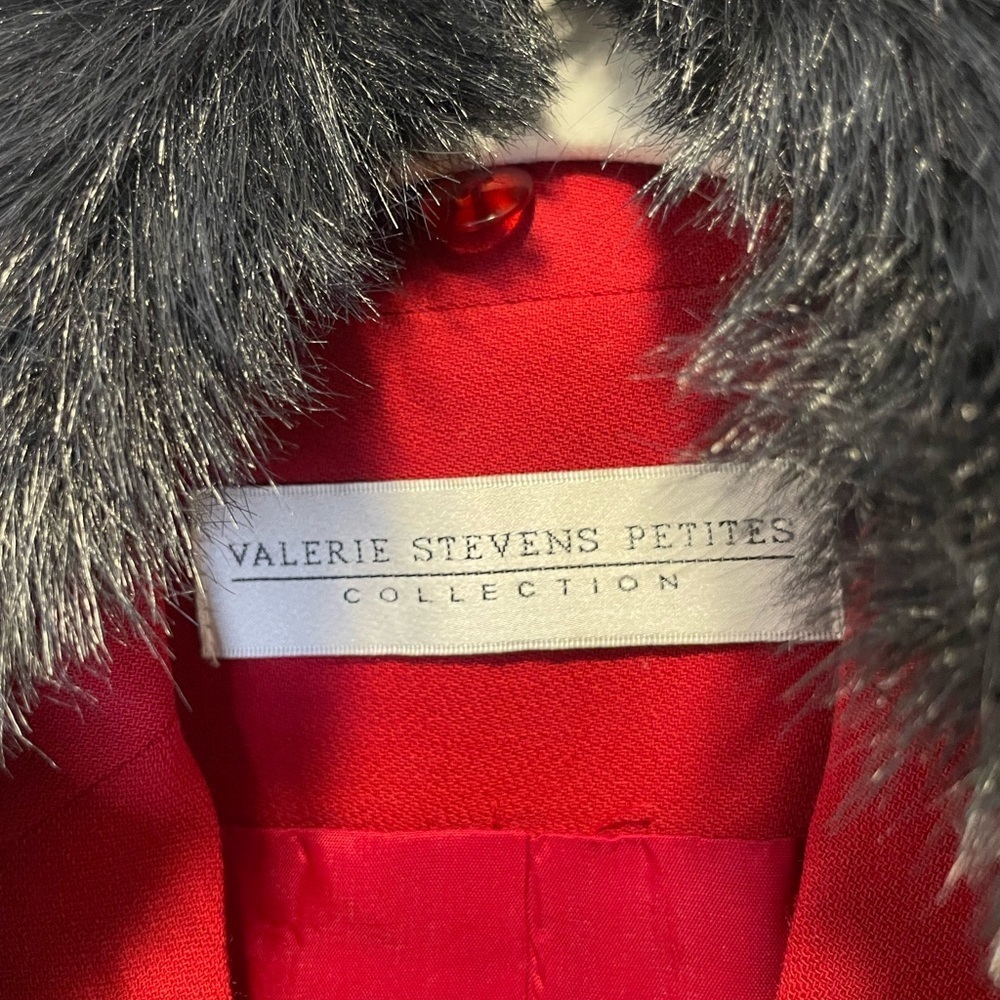 Valerie Stevens Petite Collection Red Cherry Blazer with Faux Fur Collar - Picture 4 of 4
